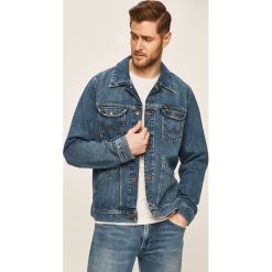Wrangler - Kurtka jeansowa. Niebieskie płaszcze męskie Wrangler, s, bez wzorów, z bawełny, krótkie, bez kaptura. Za 429,90 zł.