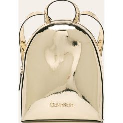 Calvin Klein - Plecak. Żółte plecaki damskie Calvin Klein, bez wzorów, z materiału. W wyprzedaży za 429,90 zł.