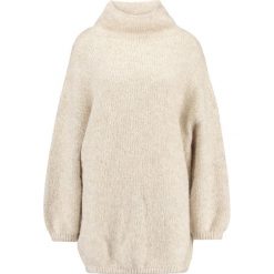 American Vintage ZAPITOWN TURTLE NECK Sweter barley. Żółte swetry klasyczne damskie American Vintage, l, z bawełny. Za 719,00 zł.