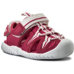 Sandały CLARKS - Rapid Bay 261313426 Raspberry. Różowe sandały dziewczęce Clarks, ze skóry ekologicznej, bez zapięcia. W wyprzedaży za 129,00 zł.