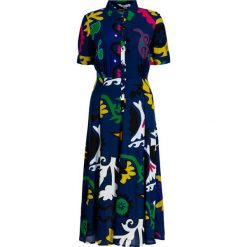 Sukienka koszulowa Desigual 19WWVW48. Niebieskie sukienki damskie Desigual, bez wzorów, z wiskozy, z koszulowym kołnierzykiem, bez rękawów, koszulowe. W wyprzedaży za 309,00 zł.
