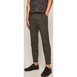 Medicine - Spodnie Hip & Raw. Szare spodnie męskie MEDICINE, na co dzień, s, bez wzorów, z elastanu, casualowe. Za 149,90 zł.