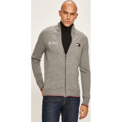 Tommy Hilfiger Tailored - Kardigan x Mercedes. Szare swetry męskie Tommy Hilfiger Tailored, m, bez wzorów, z poliesteru, bez kołnierzyka, bez kaptura. W wyprzedaży za 399,90 zł.