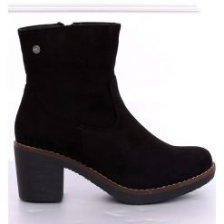 Botki na kauczukowym obcasie czarne 8B852 Black. Czarne botki damskie ButyModne, z kauczuku, eleganckie, bez obcasa, na zamek. W wyprzedaży za 139,00 zł.