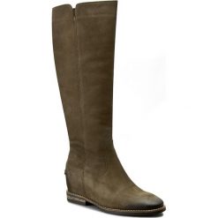 Kozaki CARINII - B3686 I43-000-POL-B89. Zielone buty zimowe damskie Carinii, z nubiku. W wyprzedaży za 309,00 zł.