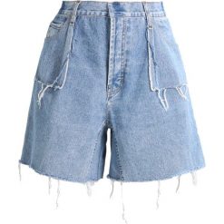 Ksenia Schnaider VINTAGE DENIM SHORTS Szorty jeansowe light blue. Niebieskie jeansy damskie marki Ksenia Schnaider, xs, z bawełny, vintage. W wyprzedaży za 719,00 zł.