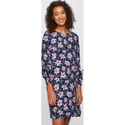 Medicine - Sukienka Sensual Preppy. Szare sukienki damskie MEDICINE, na co dzień, s, bez wzorów, z wiskozy, casualowe, z okrągłym kołnierzem, bez rękawów, mini, proste. Za 99,90 zł.