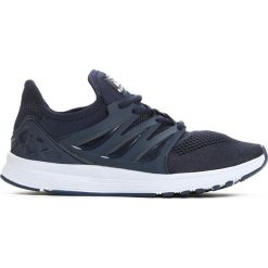 Granatowe Buty Sportowe Safeguard. Szare buty sportowe męskie marki Born2be, z tkaniny, na sznurówki. Za 99,99 zł.