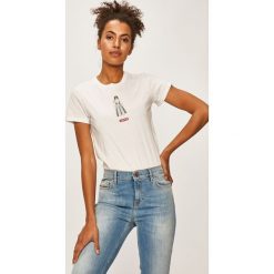 Levi's - T-shirt x Star Wars. Białe bluzki damskie Levi's®, s, z nadrukiem, z bawełny, z okrągłym kołnierzem. Za 129,90 zł.