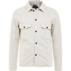 J.LINDEBERG JOHN Kurtka jeansowa offwhite. Białe kurtki męskie marki J.LINDEBERG, m, bez wzorów, z elastanu, bez kaptura. Za 669,00 zł.