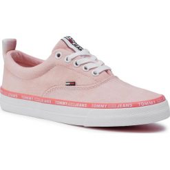 Tenisówki TOMMY JEANS - Pastel Color Lace Up Sneaker EN0EN00936 Sweet Peach TKE. Pomarańczowe półbuty damskie Tommy Jeans, na co dzień, bez wzorów, z jeansu, bez obcasa, na płaskiej podeszwie, bez zapięcia. Za 299,00 zł.
