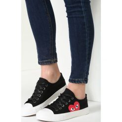 Czarne Trampki Livin' La Vida Loca. Czarne trampki i tenisówki damskie vices, bez wzorów, bez zapięcia. Za 49,99 zł.