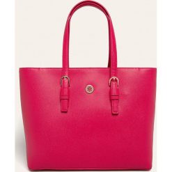 Tommy Hilfiger - Torebka. Niebieskie listonoszki damskie TOMMY HILFIGER, bez wzorów, ze skóry ekologicznej, na ramię, duże, bez dodatków. W wyprzedaży za 399,90 zł.