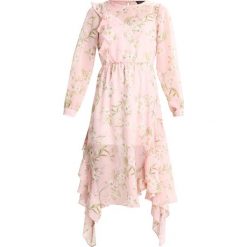 Sukienki hiszpanki: Miss Selfridge PALE PINK FLORAL HANKY HEM DRESS Sukienka letnia rose