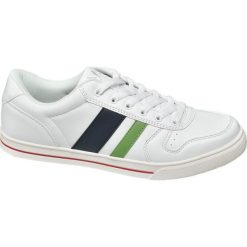 Sneakersy męskie Vty białe. Białe sneakersy męskie marki Vty, bez zapięcia. Za 99,90 zł.