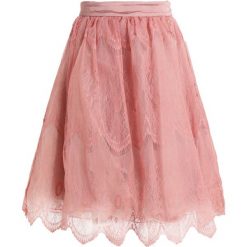 Spódniczki: Chi Chi London Petite TAYLOR SKIRT Spódnica trapezowa pink