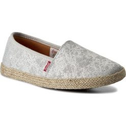 Espadryle COCA-COLA - Solar Lurex Espadrille CCA1208 Prata. Szare espadryle damskie marki Coca-Cola, na co dzień, bez wzorów, z tworzywa sztucznego, bez obcasa, na płaskiej podeszwie, bez zapięcia. W wyprzedaży za 159,00 zł.