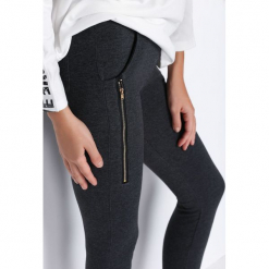 Ciemnoszare Legginsy Committed. Zielone legginsy marki other, l, prążkowane. Za 39,99 zł.