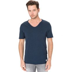 Jack & Jones Jean Bla. Koszulka Niebieski. Niebieskie podkoszulki męskie Jack & Jones, xxl, bez wzorów, z bawełny, bez kołnierzyka, z krótkim rękawem, krótkie. Za 87,95 zł.