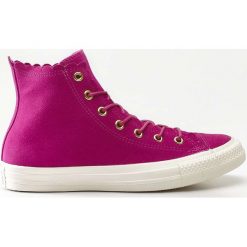 Converse Chuck Taylor All Star Scallop 424 Active Fuchsia Gold Egret. Różowe trampki dziewczęce Converse, bez wzorów, z gumy, bez zapięcia. W wyprzedaży za 289,00 zł.