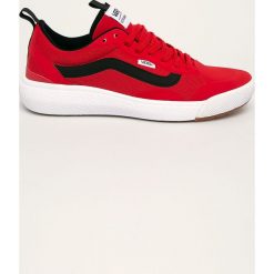 Vans - Buty. Czerwone sneakersy męskie Vans, z okrągłym noskiem, na sznurówki. Za 469,90 zł.