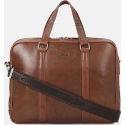 Brązowa torba męska. Pomarańczowe torby na laptopa marki Kazar, w paski, ze skóry, z tłoczeniem. Za 749,00 zł.