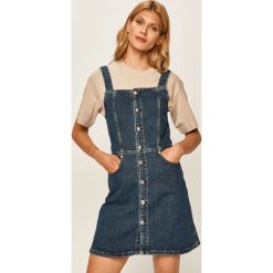 Calvin Klein Jeans - Sukienka jeansowa. Niebieskie sukienki damskie Calvin Klein Jeans, na co dzień, s, bez wzorów, z elastanu, casualowe, z okrągłym kołnierzem, bez rękawów, mini, proste. Za 449,90 zł.