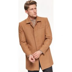 KLASYCZNY PŁASZCZ MĘSKI WEŁNIANEJ TKANINY. Brązowe płaszcze męskie marki Top Secret, na zimę, xxl, z wełny, eleganckie. W wyprzedaży za 179,99 zł.