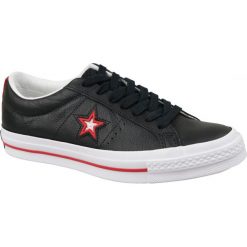 Czarne Buty Converse One Star M 161563C. Czarne buty sportowe męskie Converse, ze skóry, bez zapięcia. W wyprzedaży za 319,00 zł.