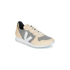 Buty Veja HOLIDAY LT. Brązowe trampki i tenisówki damskie marki Veja, bez wzorów, bez zapięcia. Za 407,20 zł.