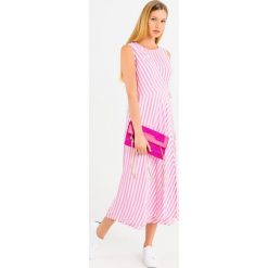 SUKIENKA APOGEO Sportmax Code. Sukienki damskie Sportmax Code, bez wzorów, eleganckie, bez kołnierzyka, bez rękawów. Za 1919,00 zł.