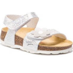 Sandały SUPERFIT - 4-00118-10 M Weiss. Szare sandały dziewczęce Superfit, ze skóry ekologicznej, bez zapięcia. Za 159,00 zł.