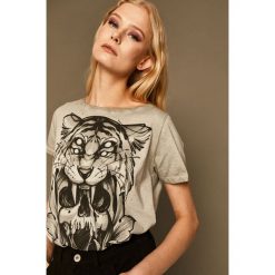 Medicine - T-shirt by Aleksandra Kozubska, Tattoo Konwent. Szare bluzki damskie MEDICINE, s, z nadrukiem, z bawełny, z okrągłym kołnierzem. Za 59,90 zł.