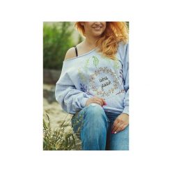 Lubię jesień szara gruba z plus size. Szare bluzy damskie marki One mug a day, na jesień, uniwersalny, z nadrukiem, z bawełny, bez rękawów, bez kaptura. Za 129,00 zł.