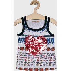 Desigual - Top dziecięcy 104-164 cm. Białe bluzki dziewczęce Desigual, bez wzorów, z bawełny, z okrągłym kołnierzem, bez rękawów, bez kaptura. W wyprzedaży za 79,90 zł.