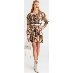 SUKIENKA LIU JO. Sukienki damskie Liu Jo, na imprezę, bez wzorów, z materiału, z włoskim kołnierzykiem, bez rękawów, mini. Za 869,00 zł.