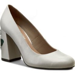 Półbuty ANN MEX - 7969 11S+05S+13W Szary. Szare półbuty damskie marki Ann Mex, z aplikacjami, ze skóry, eleganckie, bez obcasa, na obcasie, bez zapięcia. W wyprzedaży za 209,00 zł.