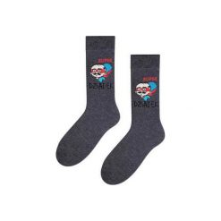 Skarpety Super Dziadek. Szare skarpetki męskie Popsox, z elastanu. Za 16,00 zł.