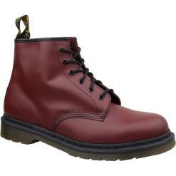 Dr. Martens Dr. Martens 101 10064600 40 Bordowe. Czerwone buty trekkingowe męskie Dr. Martens, ze skóry, bez zapięcia. W wyprzedaży za 599,99 zł.
