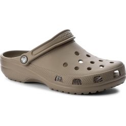 Klapki CROCS - Classic 10001 Khaki. Pomarańczowe klapki damskie Crocs, w paski, z tworzywa sztucznego, bez obcasa. W wyprzedaży za 129,00 zł.