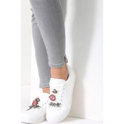 Białe Sneakersy Fly Is Ok. Białe buty sportowe damskie marki vices. Za 59,99 zł.