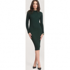 Ciemnozielona Sukienka Powder Grey. Zielone sukienki damskie dzianinowe marki other, na zimę, xl. Za 79,99 zł.