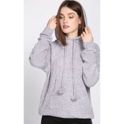 Jasnoszary Sweter Erratic. Czerwone swetry klasyczne damskie marki WED'ZE, xl, z elastanu, z kapturem. Za 89,99 zł.