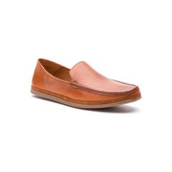 GO SOFT MI08-C522-526-01 Camel. Brązowe półbuty męskie GO SOFT, bez wzorów, ze skóry, bez zapięcia. Za 129,99 zł.