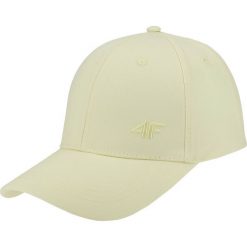 Czapka z daszkiem damska CAD301 - jasny żółty. Żółte czapki damskie marki 4f, w paski. Za 39,99 zł.