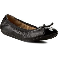 Baleriny GEOX - D Lola 2Fit C D643DC 0KFHH C9999 Czarny. Czarne baleriny damskie Geox, na co dzień, bez wzorów, ze skóry ekologicznej, klasyczne, bez obcasa, bez zapięcia. W wyprzedaży za 179,00 zł.