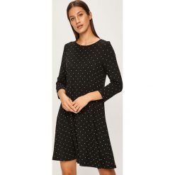 Answear - Sukienka. Czarne sukienki damskie ANSWEAR, na co dzień, s, bez wzorów, z elastanu, casualowe, z okrągłym kołnierzem, bez rękawów, mini, proste. W wyprzedaży za 59,90 zł.