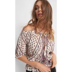Bluzka carmen w stylu boho. Brązowe bluzki damskie Orsay, z aplikacjami, z wiskozy, boho, bez kołnierzyka, bez rękawów. Za 119,99 zł.