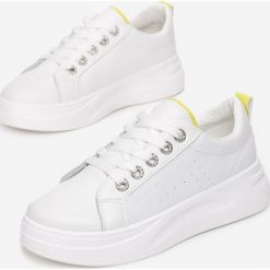 Biało-Żółte Sneakersy Hilaira. Białe sneakersy damskie Born2be. Za 89,99 zł.