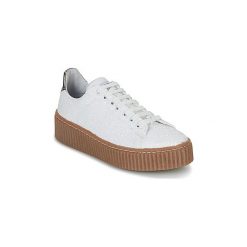 Buty Le Temps des Cerises TALYS. Białe trampki i tenisówki damskie marki Le Temps Des Cerises, bez wzorów, bez zapięcia. Za 303,20 zł.